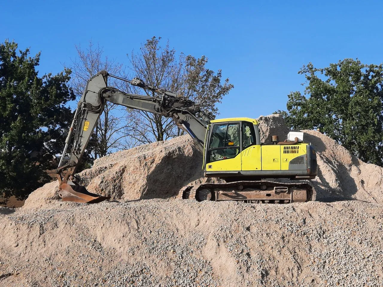 Location de pelle avec chauffeur — chantier en Île-de-France (2)
